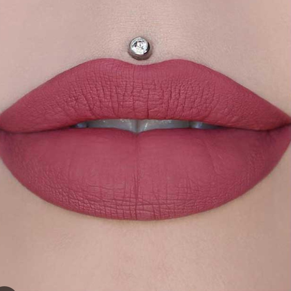 Jeffree Star Velour Longwear Liquid Lipstick Calabasas NEW - Picture 2 of 4